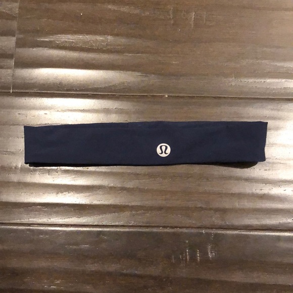 lululemon athletica Accessories - Lululemon navy blue headband.